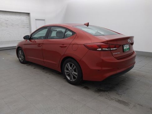 Used 2018 Hyundai Elantra SEL image 3