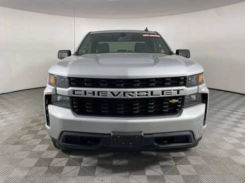 Used 2020 Chevrolet Silverado 1500 Custom w/ Custom Value Package AWD/4WD image 18