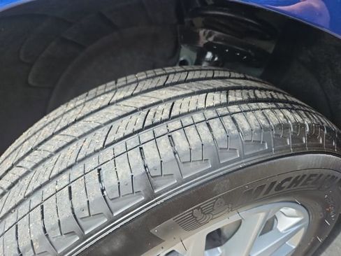 Used 2022 Chevrolet Equinox LS w/ LS Convenience Package image 28