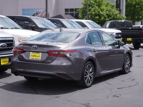 Used 2023 Toyota Camry XLE w/ Protection Package (Q2) (TMS) FWD image 6