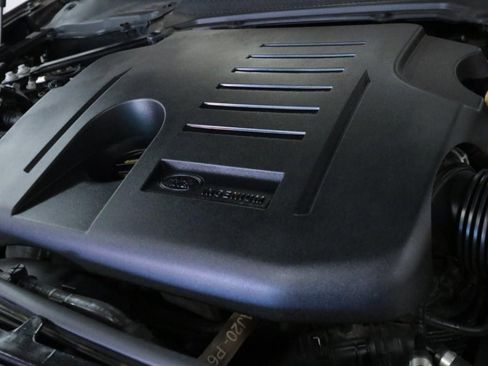 Used 2022 Land Rover Discovery HSE R-Dynamic image 10