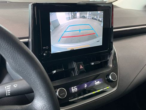 Used 2025 Toyota Corolla LE FWD image 23
