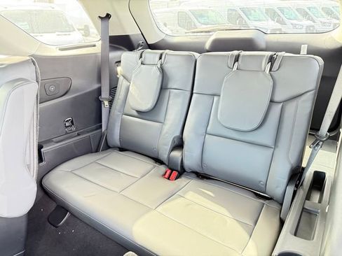 New 2026 Ford Explorer Active w/ Active Comfort Package image 16