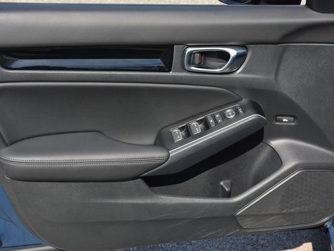Used 2025 Honda Civic Sport Touring image 9