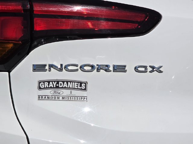 Used 2022 Buick Encore GX Select FWD image 31