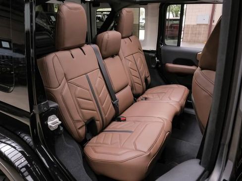 Used 2024 Jeep Wrangler Unlimited Rubicon 392 image 90