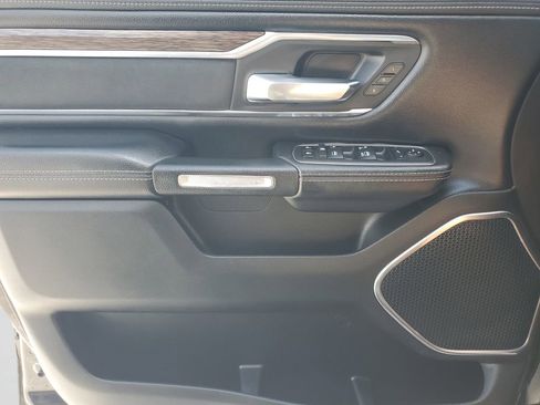 Used 2019 RAM 1500 Laramie RWD image 19
