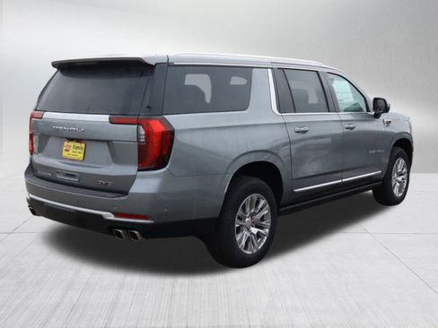New 2026 GMC Yukon XL Denali w/ Sun & Power Step Package image 7
