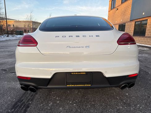 Used 2015 Porsche Panamera 4S image 25