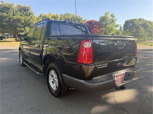 Used 2005 Ford Explorer Sport Trac XLT AWD/4WD image 5