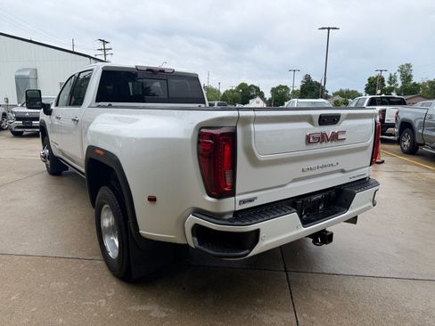 Used 2023 GMC Sierra 3500 Denali w/ Denali Ultimate Package AWD/4WD image 5