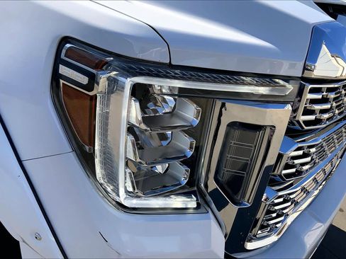 Used 2021 GMC Sierra 2500 Denali w/ Denali Ultimate Package image 26