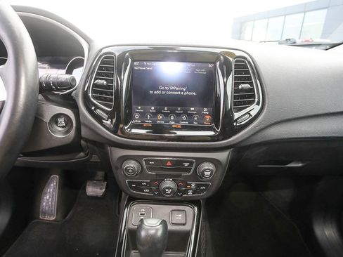 Used 2018 Jeep Compass Limited w/ Navigation Group image 15
