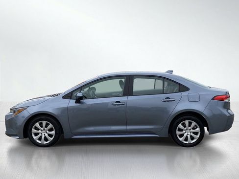 Certified 2025 Toyota Corolla LE image 2