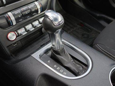 Certified 2022 Ford Mustang Coupe w/ Equipment Group 101A image 24