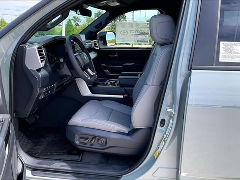 New 2026 Toyota Tundra SR5 AWD/4WD image 9