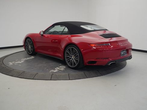Certified 2019 Porsche 911 Carrera 4 AWD/4WD image 3