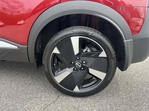 New 2026 Nissan Kicks SR image 10