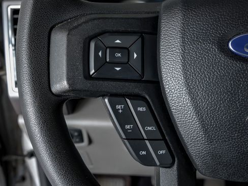 Used 2016 Ford F150 XLT RWD image 16