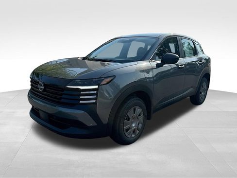 New 2026 Nissan Kicks S FWD image 3