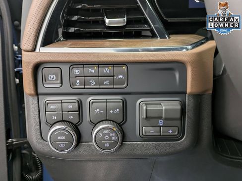 Used 2026 Chevrolet Tahoe High Country AWD/4WD image 19
