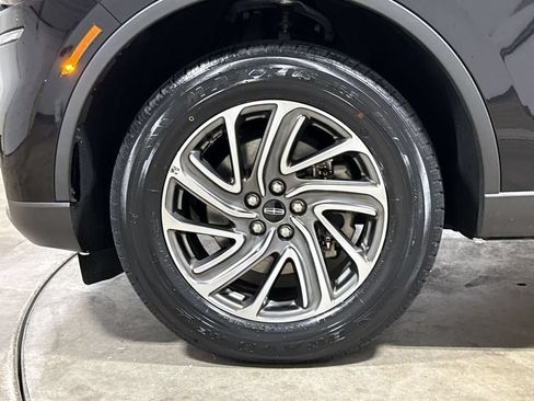 Used 2023 Lincoln Aviator AWD image 27