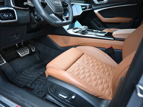 Used 2024 Audi RS 7 Performance image 44