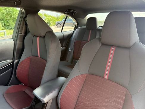 Used 2025 Toyota Corolla SE FWD image 14