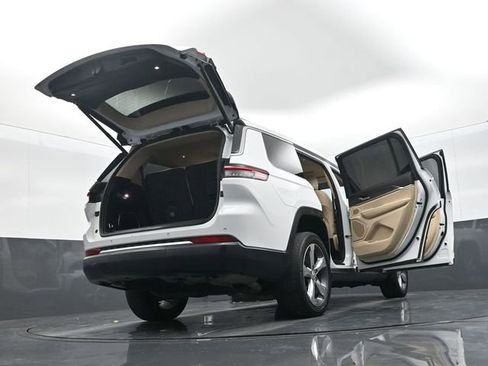 Used 2021 Jeep Grand Cherokee L Limited image 29