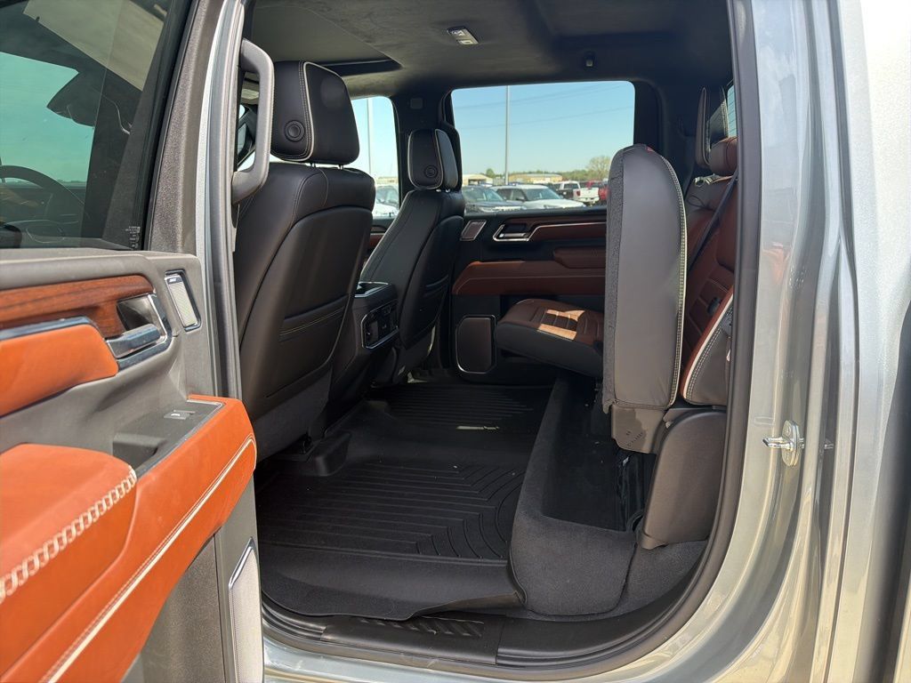 Used 2024 GMC Sierra 3500 Denali Ultimate w/ LPO, GMC Protection Package AWD/4WD image 26