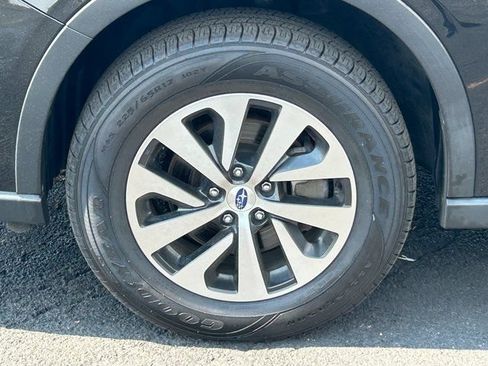 Used 2022 Subaru Outback Premium AWD/4WD image 11