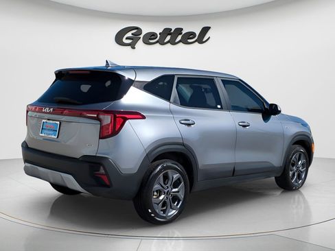 Used 2024 Kia Seltos LX image 5