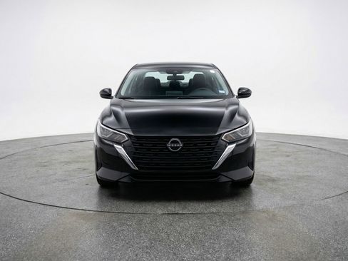 Used 2025 Nissan Sentra SV FWD image 2