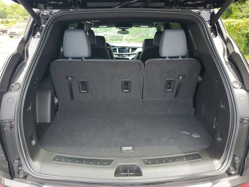 Used 2022 Buick Enclave Essence image 29