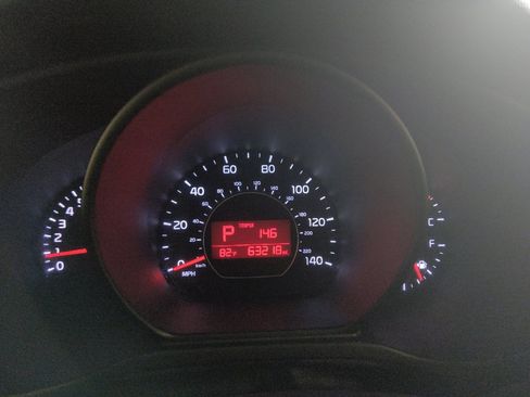 Used 2014 Kia Soul + FWD image 23