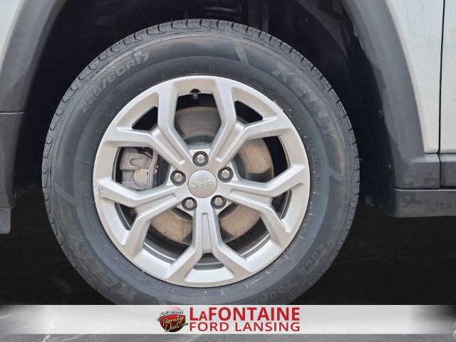 Used 2024 Jeep Compass Latitude AWD/4WD image 31