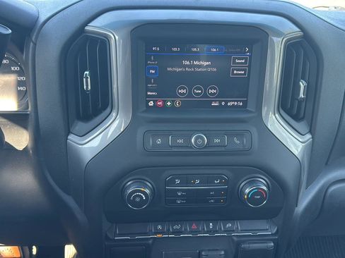 Used 2021 Chevrolet Silverado 1500 Custom AWD/4WD image 13