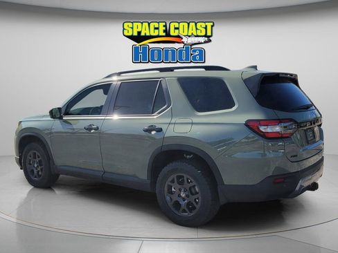 New 2026 Honda Pilot TrailSport image 7