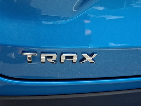 Used 2025 Chevrolet Trax ACTIV w/ Sunroof Package FWD image 29