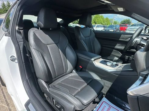 Used 2025 BMW 430i Coupe w/ Premium Package RWD image 19