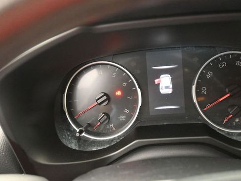 Used 2019 Toyota RAV4 XLE image 12