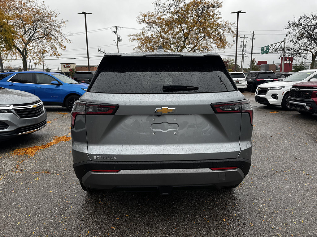 New 2027 Chevrolet Equinox LT FWD image 4