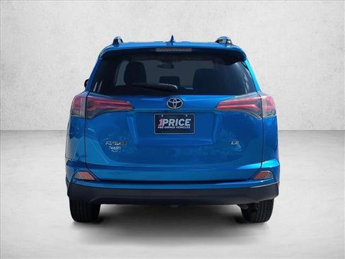 Certified 2018 Toyota RAV4 LE image 6