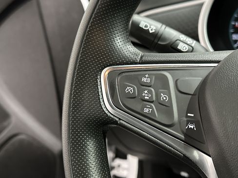 Used 2025 Chevrolet Malibu LT FWD image 25