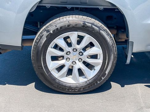 Used 2023 Chevrolet Silverado 1500 Custom AWD/4WD image 10