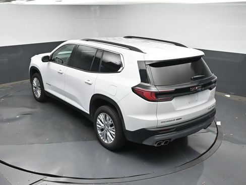 Used 2026 GMC Acadia Elevation w/ Elevation Premium Package AWD/4WD image 18