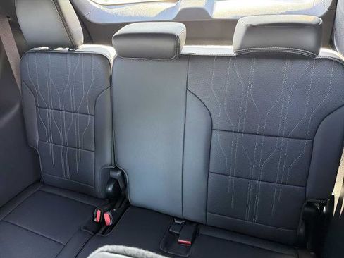 New 2026 Buick Enclave Avenir w/ Super Cruise Package FWD image 28