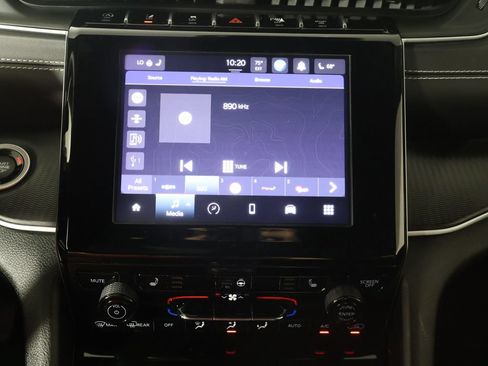 Used 2023 Jeep Grand Cherokee L Laredo AWD/4WD image 48