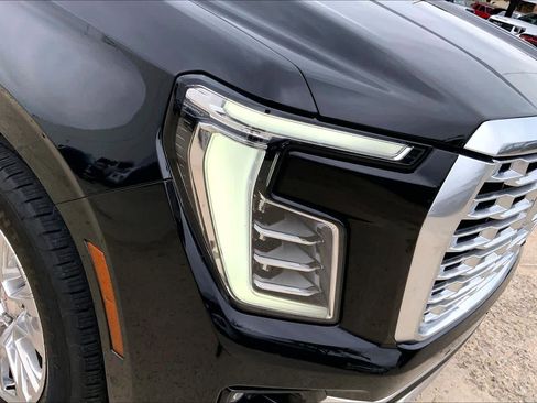 Used 2025 GMC Yukon Denali AWD/4WD image 28