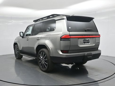 Used 2025 Lexus GX 550 image 31